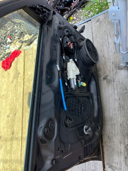 Usa stanga fata Audi A4 B8 B8.5 an 2007-2015 cod LZ7L completa