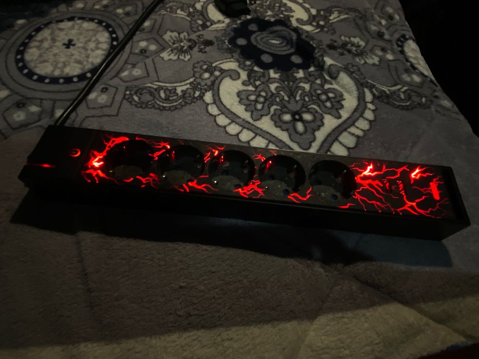 Prelungitor gaming Line, 5 prize cu contact protectie si 2 prize