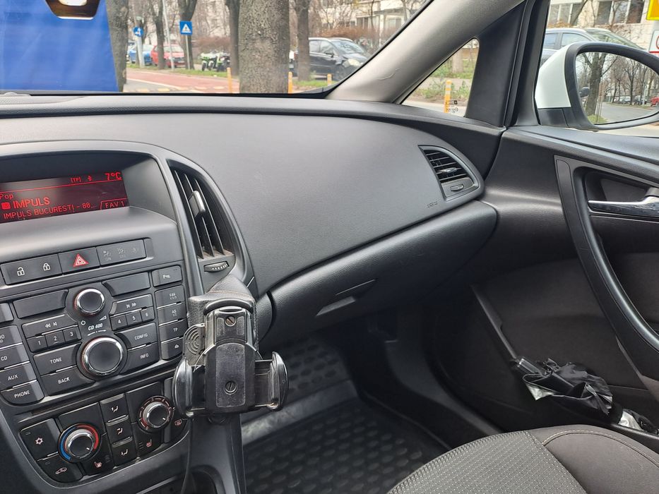 De Vanzare Opel astra j