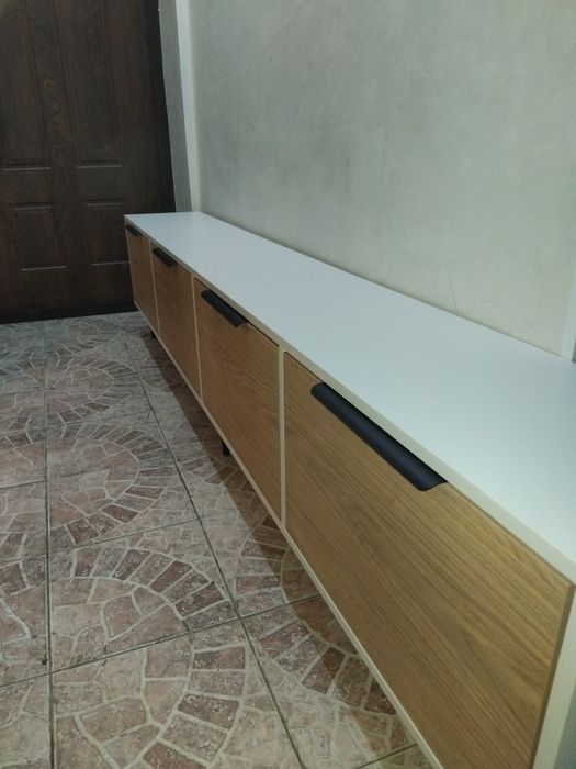 Продам тв тумбу новую.