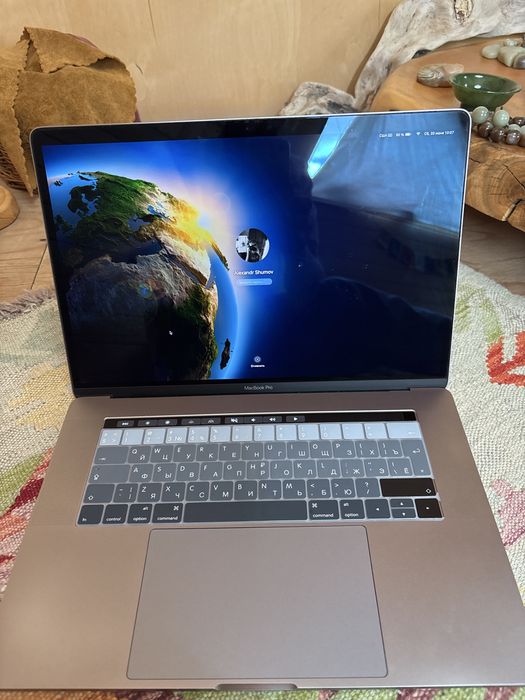 Macbook Pro 15“ 2018