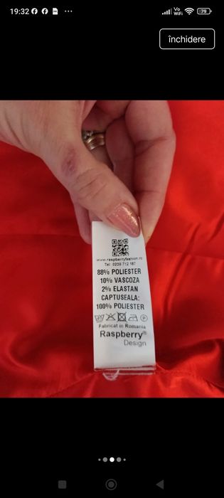 Palton roșu superb