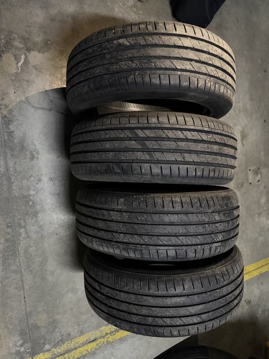 Продам шины летные R17