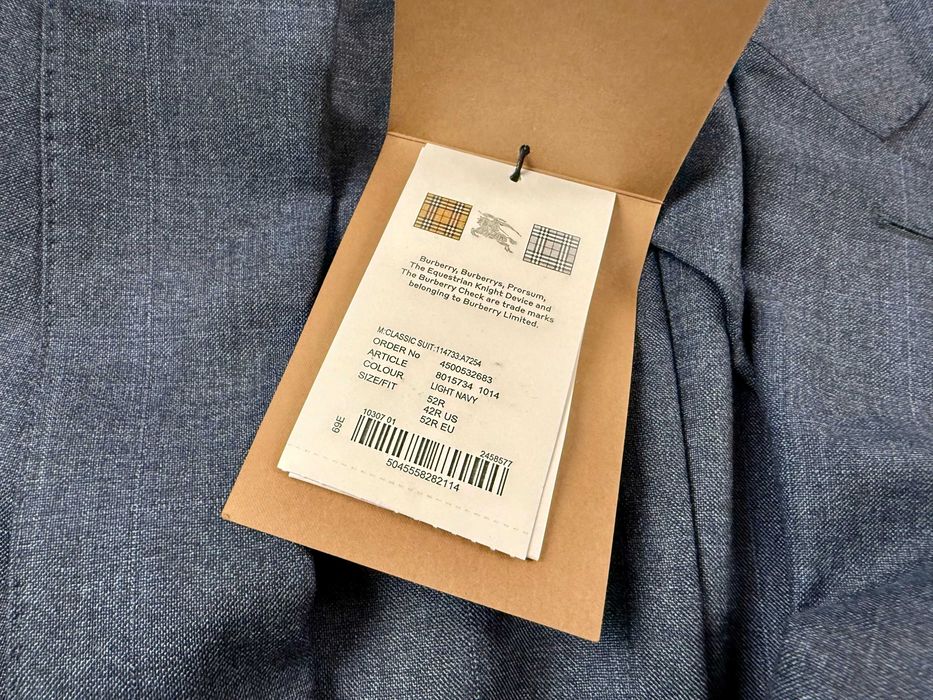 Костюм Burberry размер 52