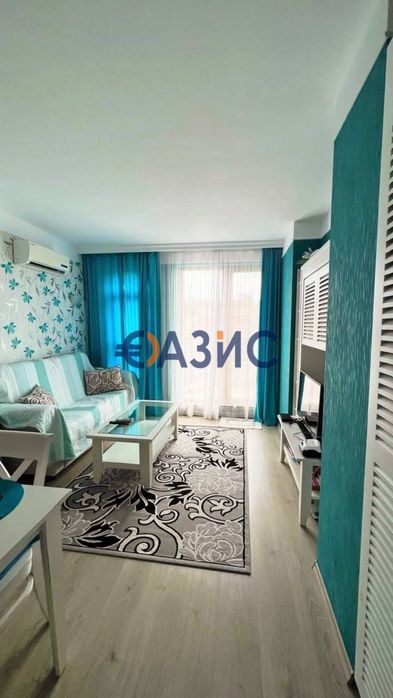 Продава се Тристаен апартамент в к.к. Слънчев бряг - 100 кв.м за 1500 €/кв.м - Снимка #6