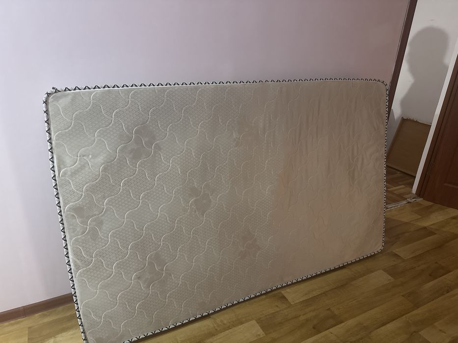 Отдам бесплатно матрас