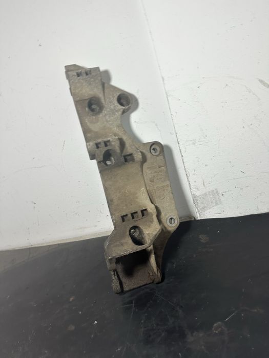 Suport motor suport accesorii Vw Golf 4 1.9 TDI AXR ARL ALH