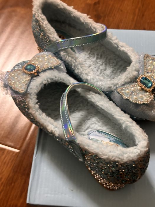 продам новые туфельки