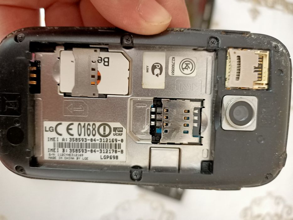 Телефон на запчасти