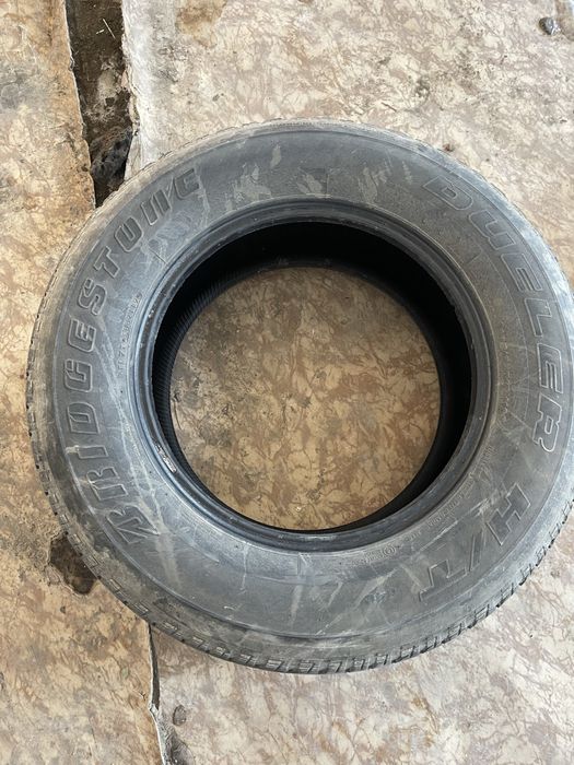 Шины летние б/у 265/65/17.