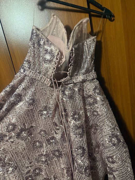 Официална къса рокля