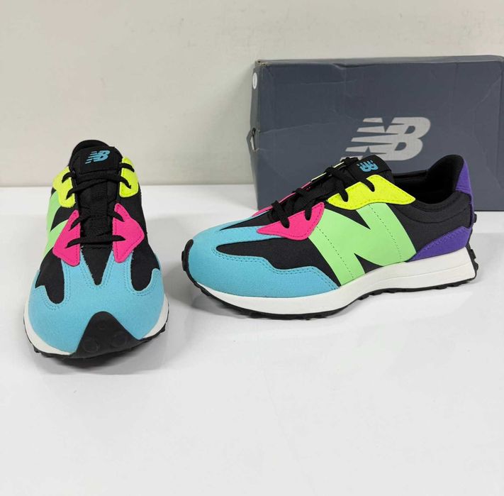 New Balance  327