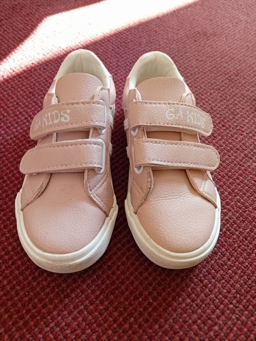 Маратонки - 6 евро/2 бр.