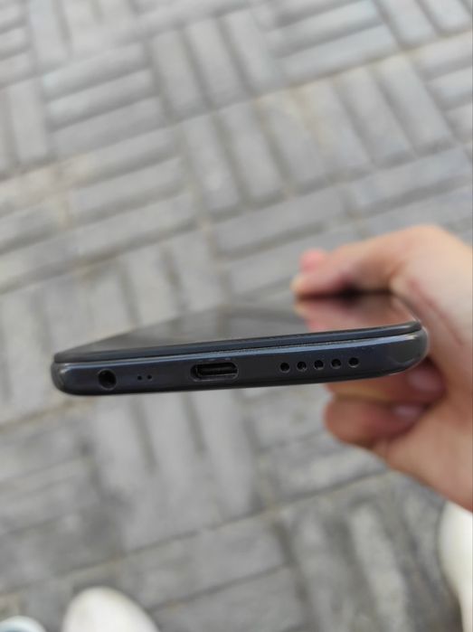 Redmi 8 sotiladi narhi 130