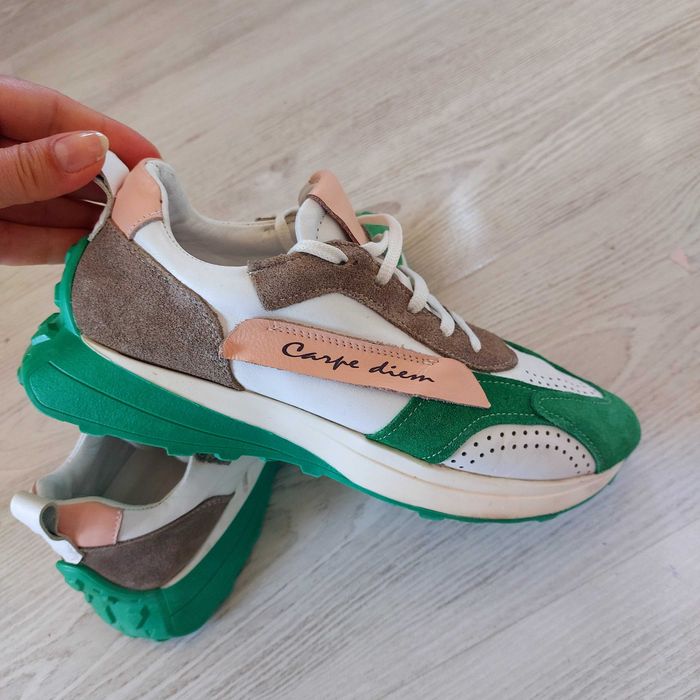 Дамски сникърси от естествена кожа