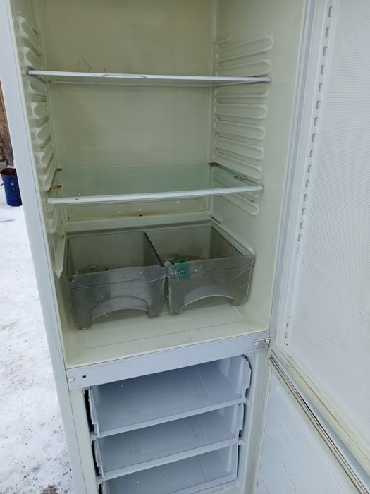 Продам холодильник