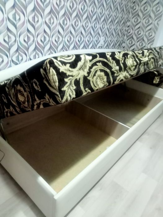 Продаётся кровать тахта