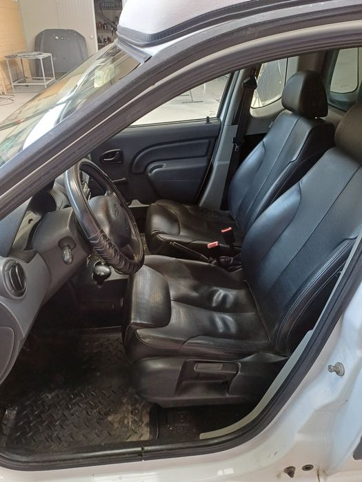 Logan pik up de vanzare