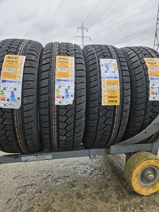 Vând anvelope iarna 215/55/16 215/55r16 Mirage