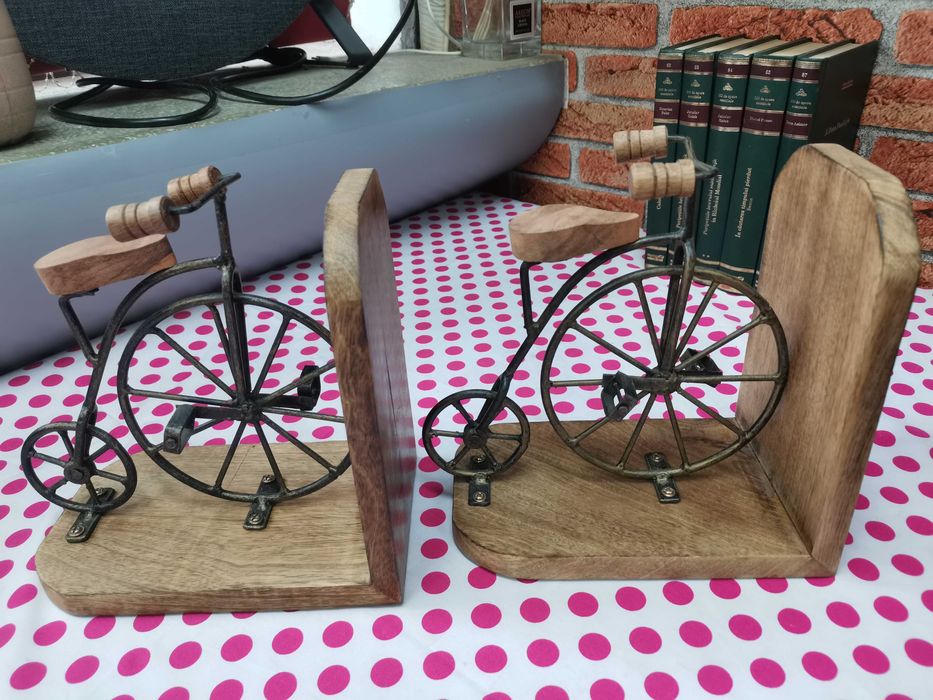 Set Suport carti Lemn cu fier model bicicleta.