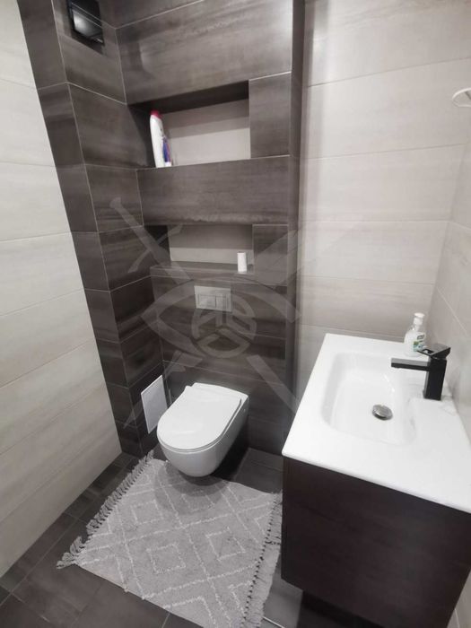 Продава се Къща в Пловдив, Остромила - 320 кв.м за 1500 €/кв.м - Снимка #9