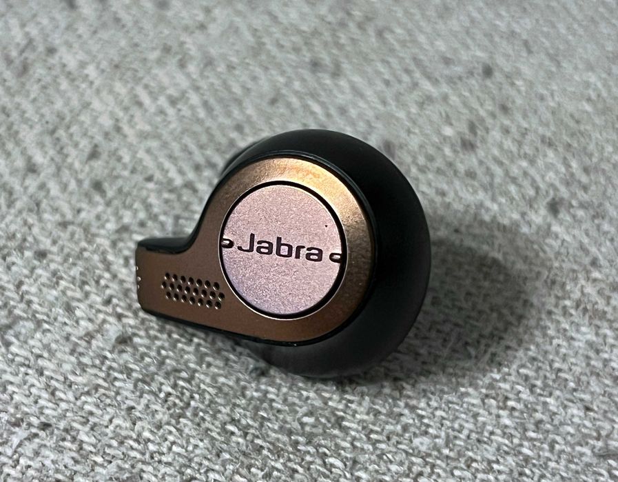Casti wireless Jabra Elite 65t Bluetooth cu carcasa incarcare