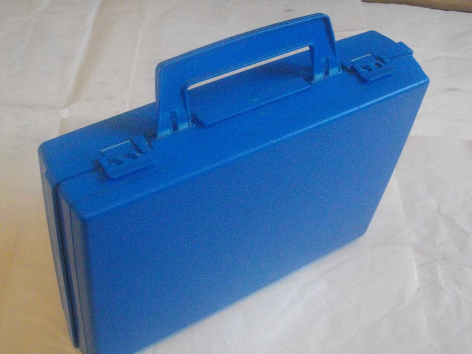 Немски Ексцентър виброшлайф KRESS Зарядно 12V Уред лепене със силикон