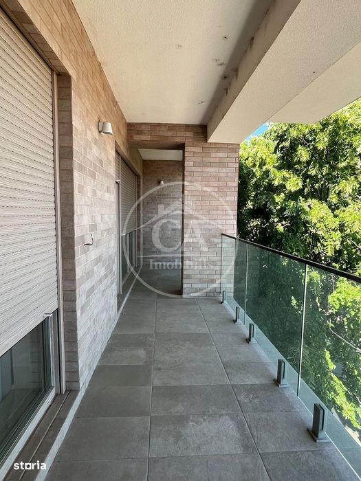 Apartament cu 3 camere de vânzare în zona Cantemir, Oradea