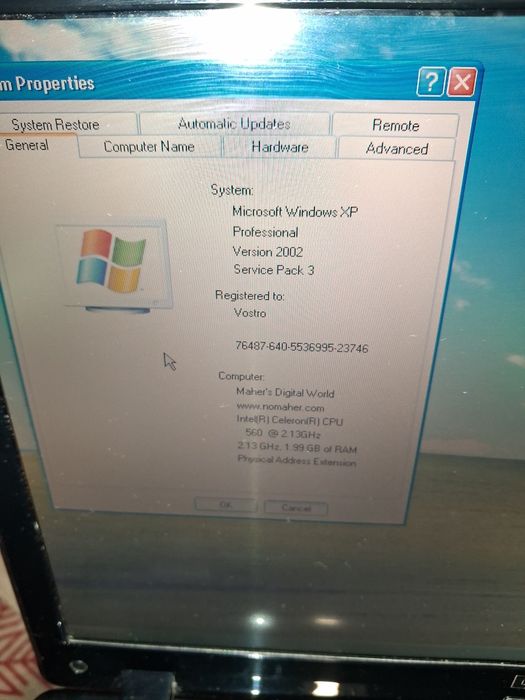 Laptop Dell Vostro pe Windows XP, funcțional