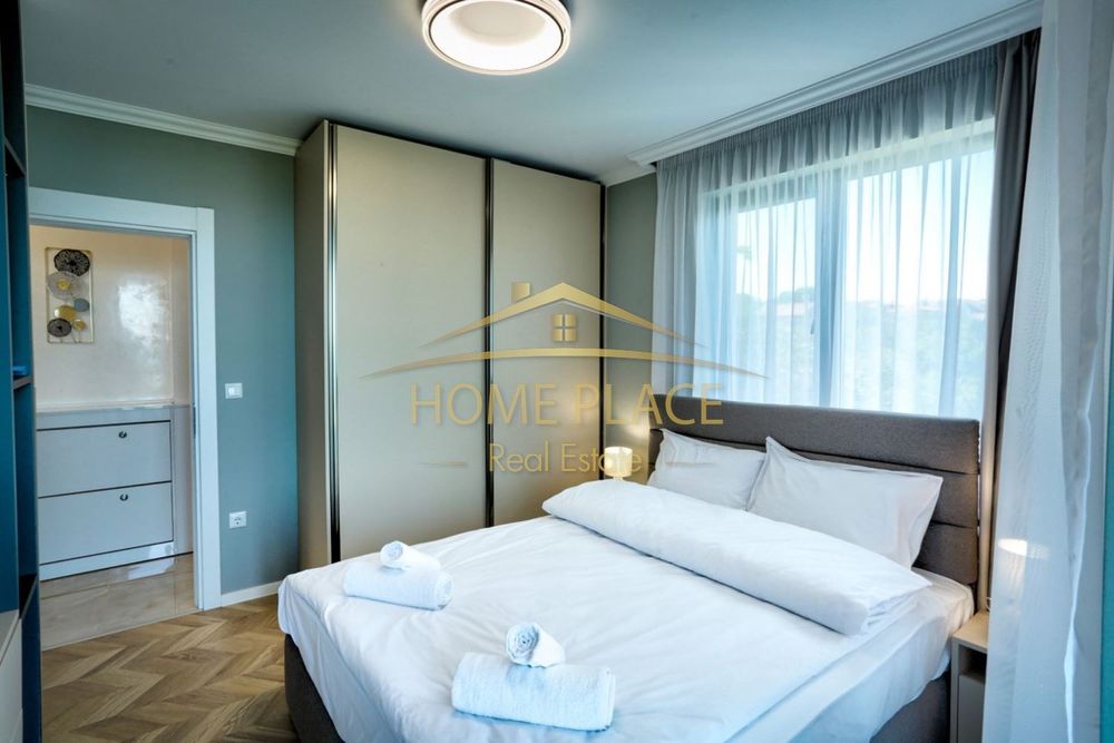 Дава се под наем Тристаен апартамент в Варна, Галата - 108 кв.м за 969 € - Снимка #7