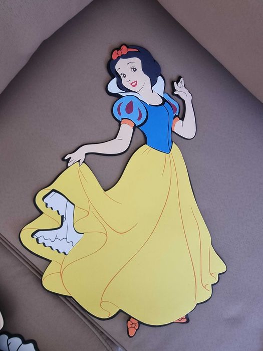 Desene pereti camera copii, stickere pereti, personaje Disney