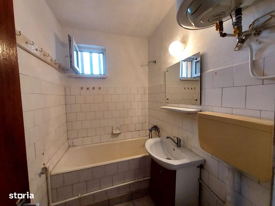 Apartament 3 camere decomandat 80mp Deva – str. Titu Maiorescu, parter