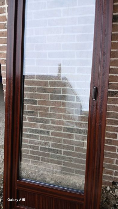 Usa de terasa din termopan