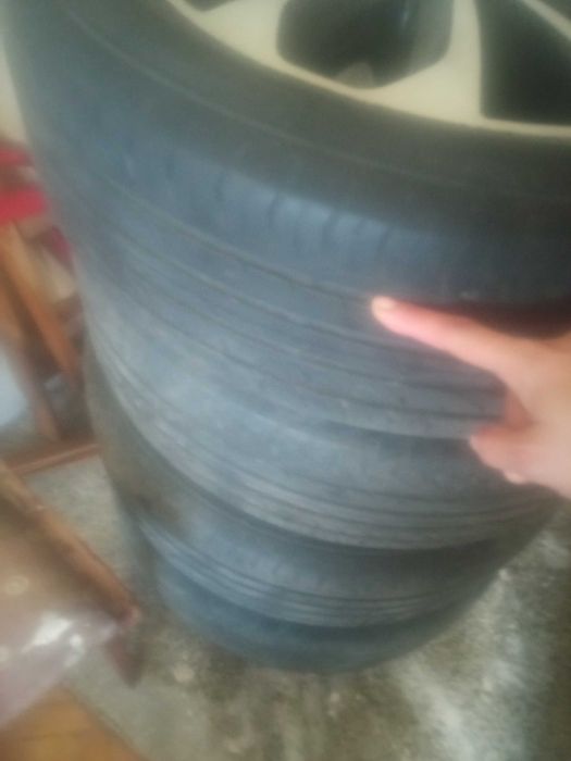 4 гуми със джанти летни18 R  1300лв нисан x-Trail the31