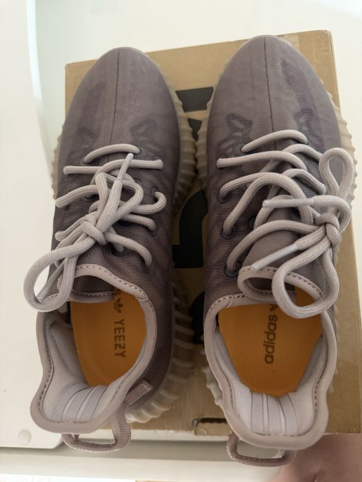 Продам Adidas Yeezy