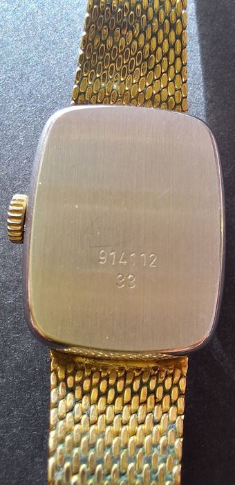 Ceasuri damă diferite modele .