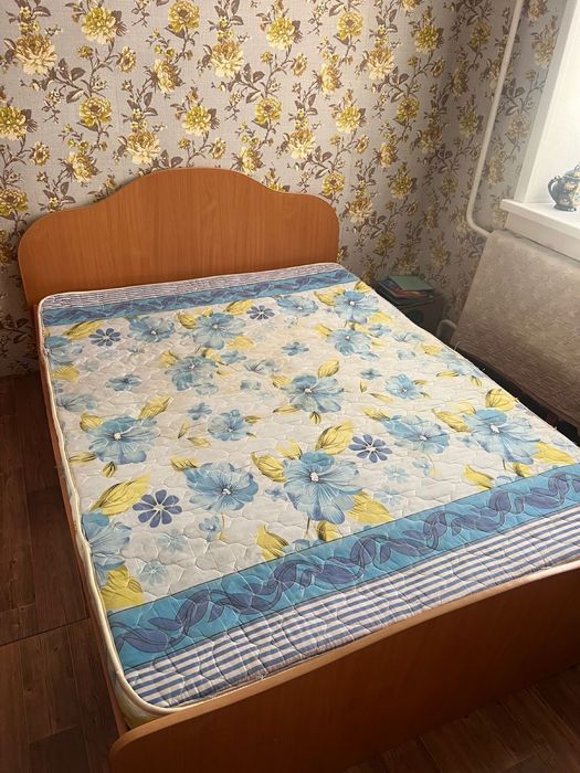 Продам кровать двухспальная