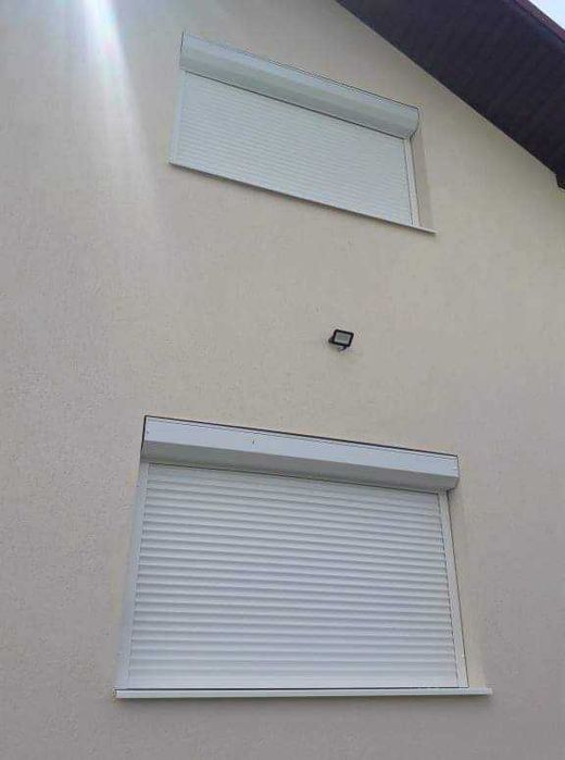 RULOURI Aluminiu si Usi de garaj rezidentiale SECTIONALE
