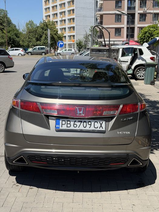 Honda civic 8gen 2006 facelift : РЕГИСТРИРАН ОТ СОБСТВЕНИК