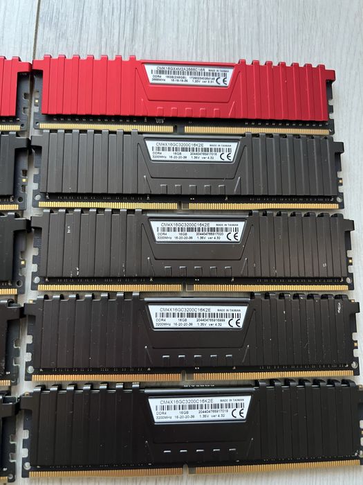 • RAM • Corsair • 64gb • 32gb •