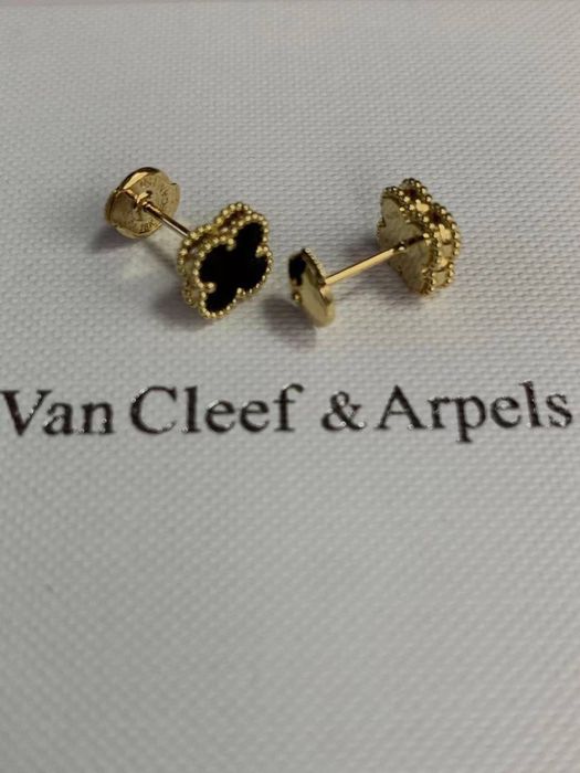 Серьги от Van Cleef