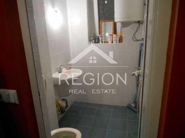 Дава се под наем Тристаен апартамент в Варна, Гръцка махала - 100 кв.м за 816 € - Снимка #10