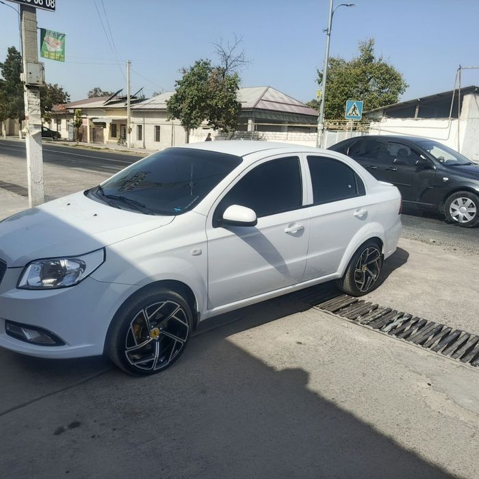 Nexia 3 sotiladi srochna 2020