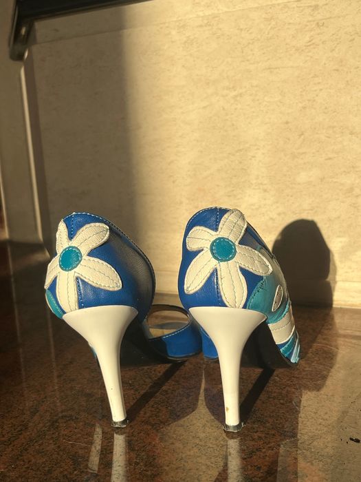 Сандали от кожа с оригинален дизайн