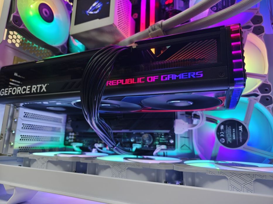 ROG Strix GeForce RTX 4070 Ti SUPER 16GB GDDR6X OC Edition