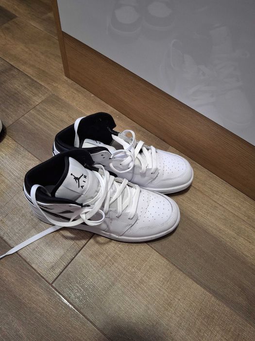 Маратонки air jordan