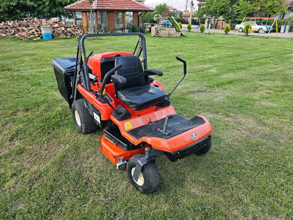 Тракторна Косачка KUBOTA/DISEL. 0. Градус на завиване.  ПЕРФЕКТНА