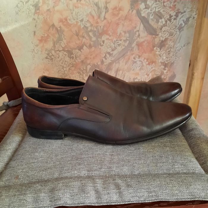Коричневые мужские туфли