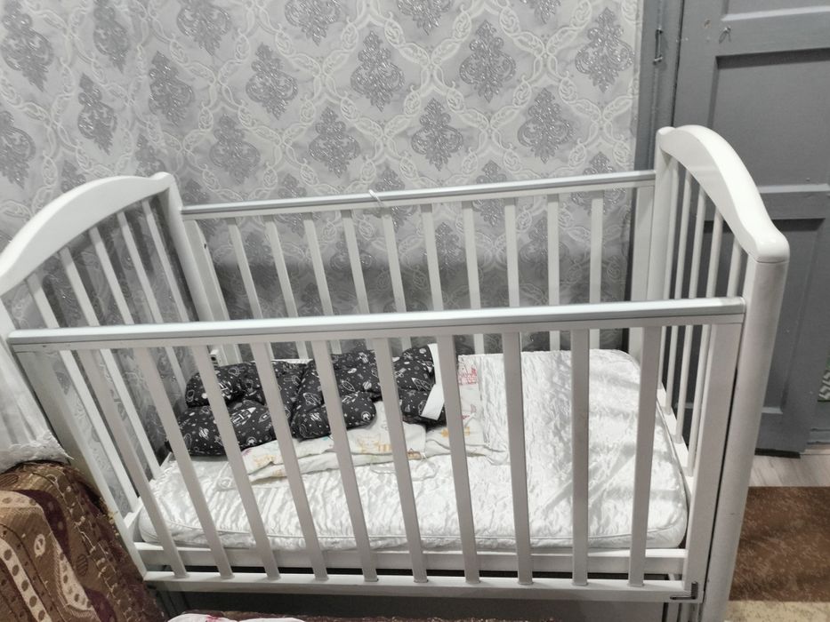 Продам  кровать  б/у