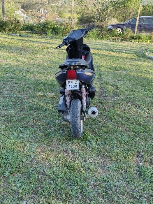 Продавам корейски скутер 50cc